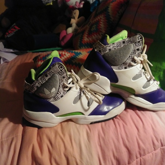 GLC women's adidas - Picture 2 of 2